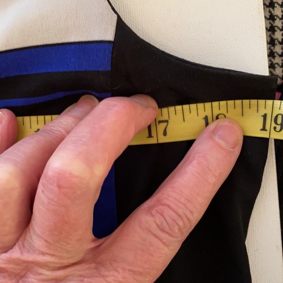 WORTHINGTON BLACK/BLUE/WHITE SLEEVELESS TOP WITH ZIPPER COLLAR ON EACH SIDE! - Picture 6 of 7